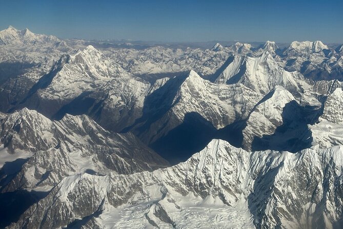 Mountain Everest Scenic Flight with Hotel Pickup and Dropoff - What the crew adds to the view