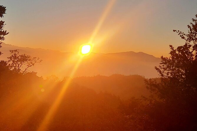 Nagarkot (2175m) Sunrise and Day Hike to Changunarayan Temple - The 4 to 5 hour walk toward Changunarayan