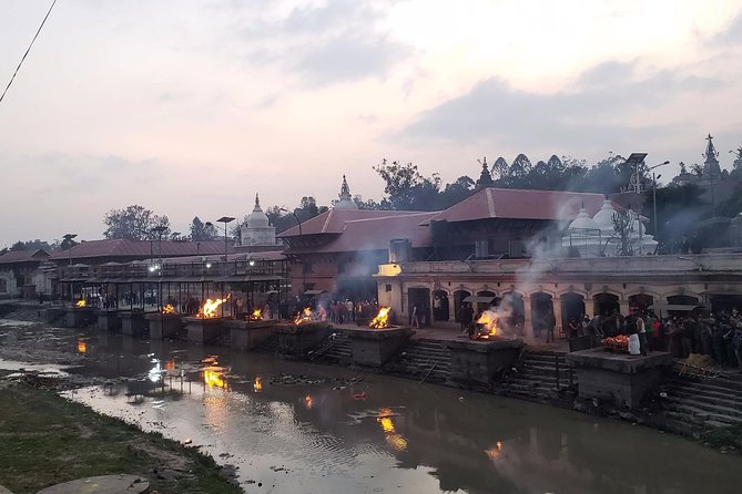 Pashupatinath Evening Aarati: Few Divinely Hours in Kathmandu - Why Pashupatinath’s evening Aarati feels different