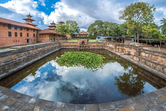 Patan Heritage Tour - Private/Small Group - What the small group changes